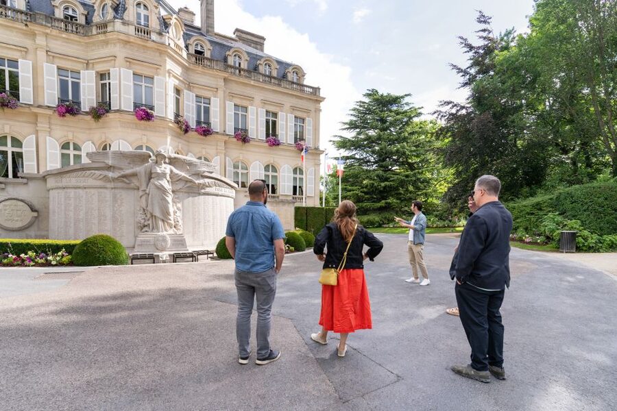 From Paris: Day Trip to Champagne with 8 Tastings & Lunch - Eight Tastings Without Losing the Plot