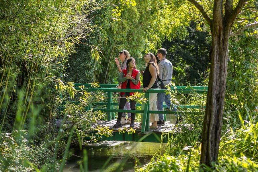 From Paris: Day Trip to Giverny & Versailles with Lunch - Why this pairing works so well