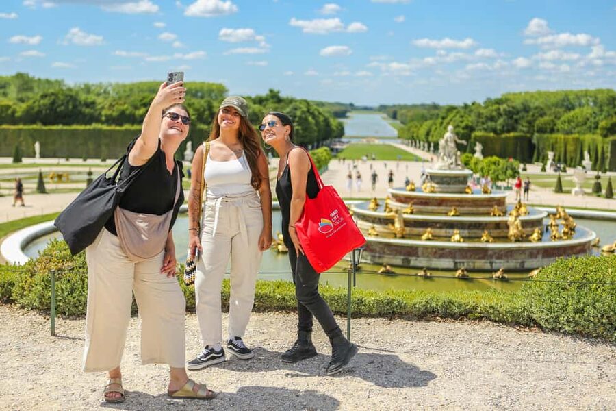 From Paris: Day Trip to Giverny & Versailles with Lunch - The Versailles gardens and the time problem
