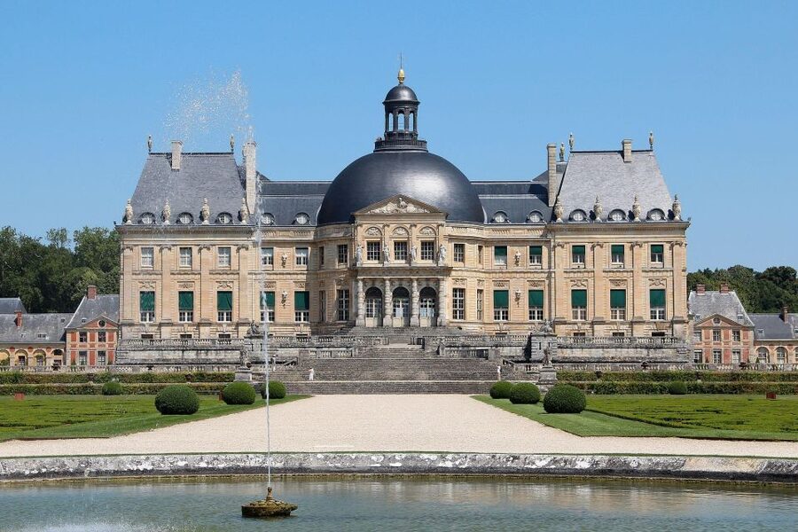 From Paris: Fontainebleau & Vaux-le-Vicomte Private Tour - How the eight-hour schedule feels