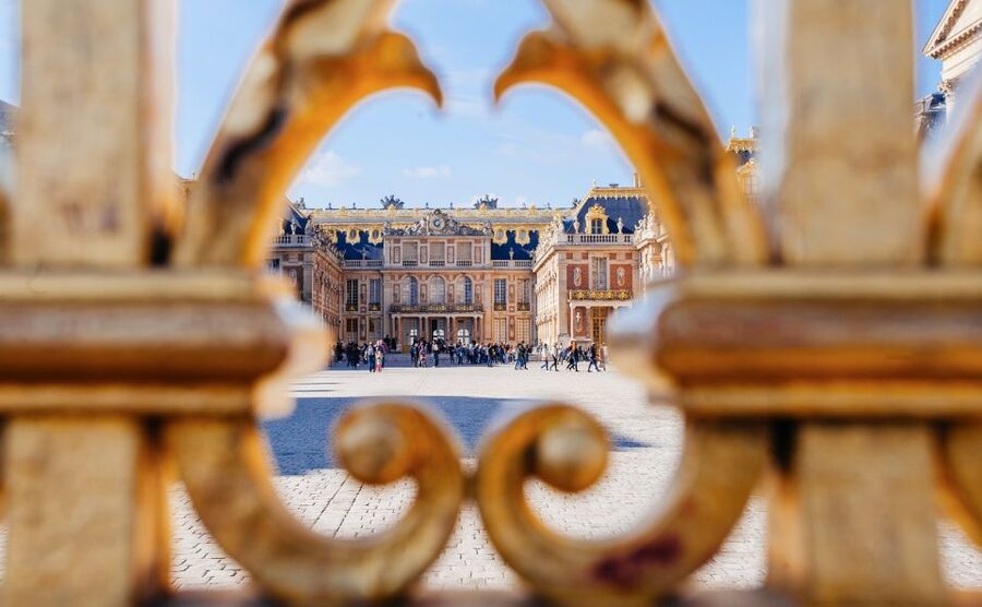 From Paris: Full-Day Guided Tour of Versailles - Getting from Paris to the palace