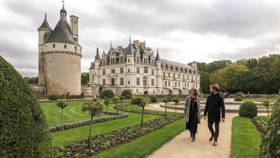 From Paris: Full-Day Loire Valley Chateaux Tour - Chenonceau: the castle shaped by women