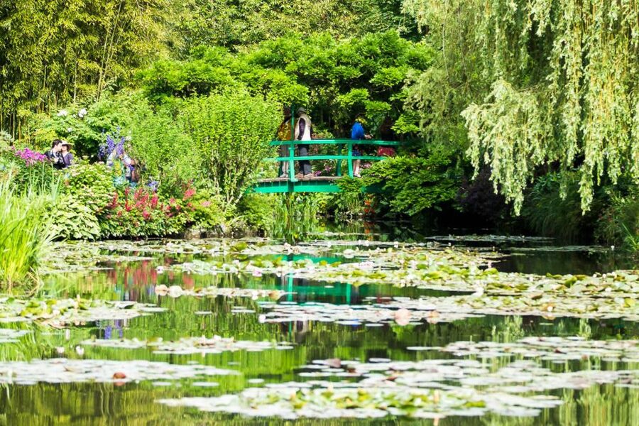 From Paris: Guided Day Trip to Monet's Garden in Giverny - How much time you really get