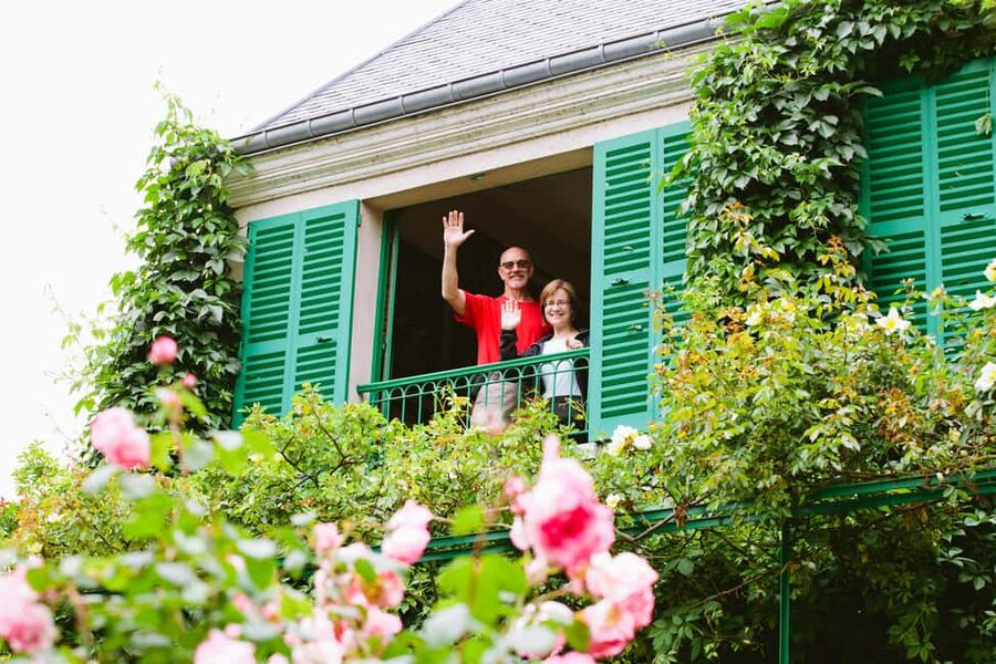 From Paris: Monet Garden & Giverny Bike Tour and Picnic Stop - Why this Giverny day trip feels different