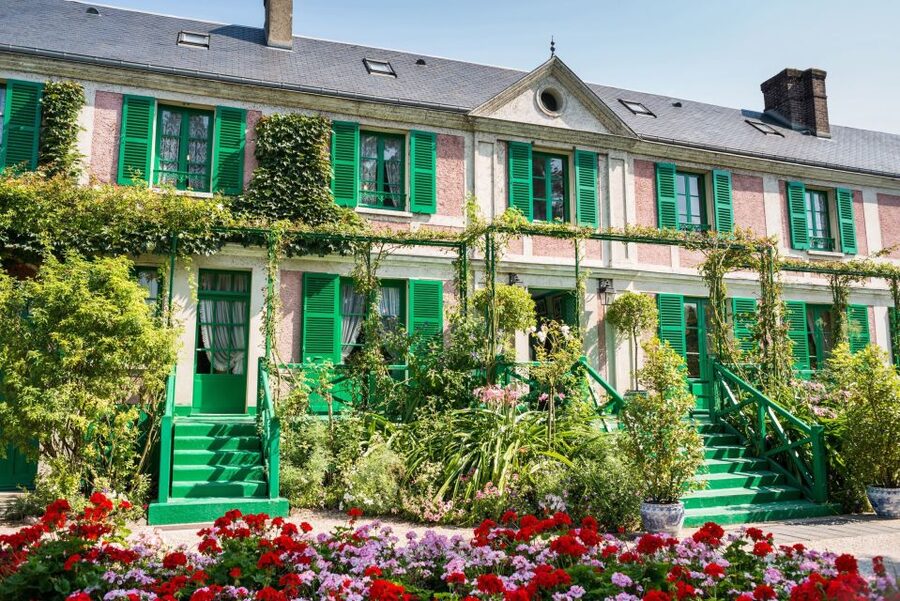 From Paris: Monet Impressionism Tour to Giverny by Minibus - Who should book this Giverny tour?