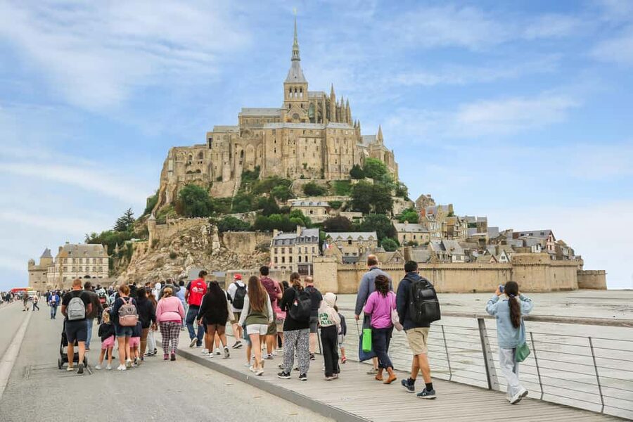 From Paris: Mont Saint-Michel Tour with Hotel Pickup Service - Key points to know before booking