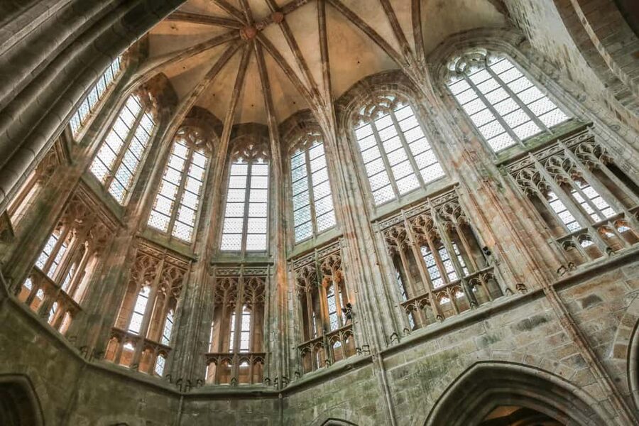 From Paris: Mont Saint-Michel Tour with Hotel Pickup Service - The return journey and coach comfort