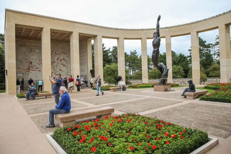 From Paris: Normandy D-Day Beaches Day Trip - Colleville-sur-Mer and the American Cemetery
