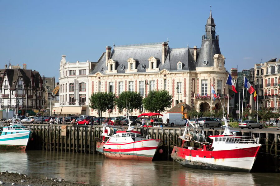 From Paris: Normandy D-Day Beaches Day Trip with Lunch - Colleville-sur-Mer and the American Cemetery