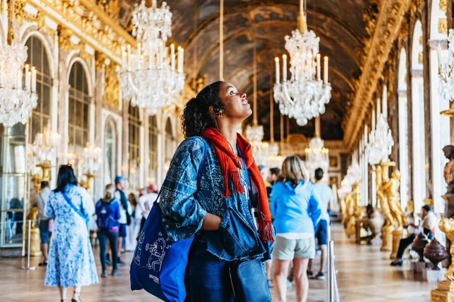 From Paris: Skip-the-Line Palace of Versailles Bike Tour - Entering the château with less waiting
