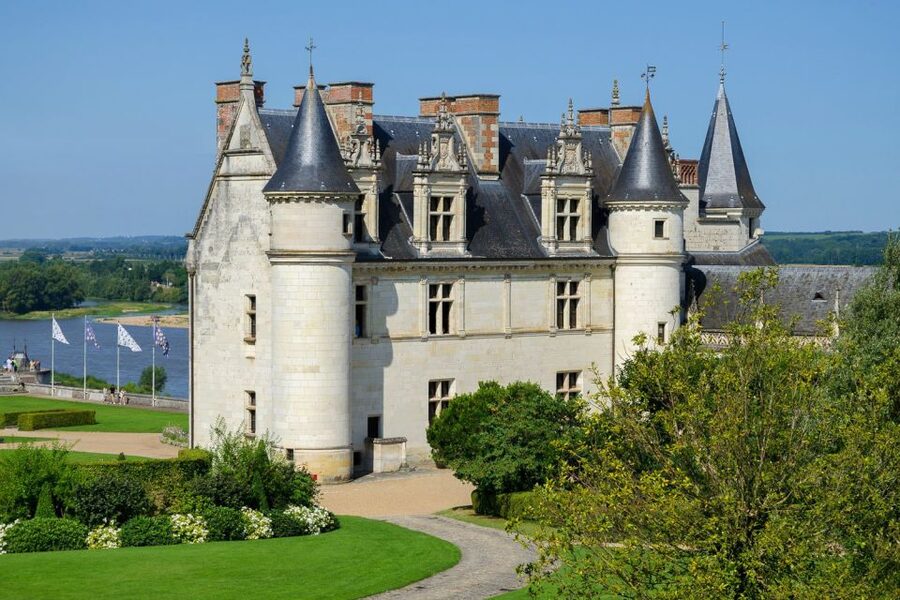 From Paris: Small-Group Loire Valley Castles Full-Day Tour - Chambord: the grand finale