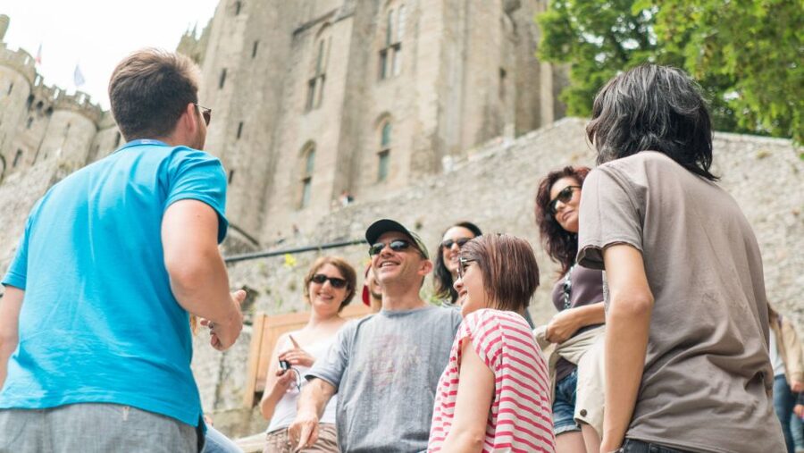 From Paris: Small-Group Mont St Michel Tour & Cider Tasting - What the small group changes