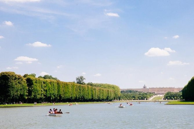 From Paris: Versailles Bike Tour w/ Palace, Gardens, & Picnic - Petit Trianon and Queen’s Hamlet