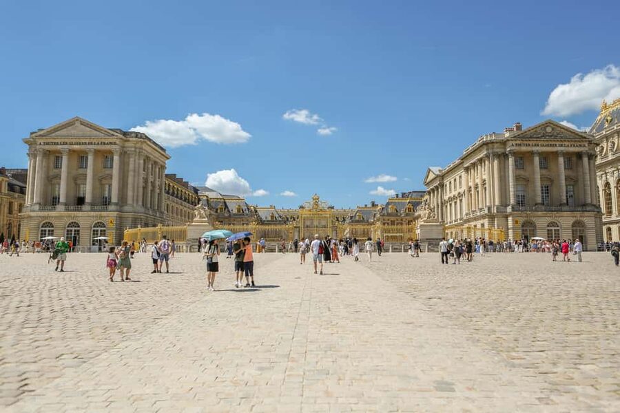 From Paris: Versailles Guided Tour with Skip-the-Line Entry - Meeting the coach in Paris