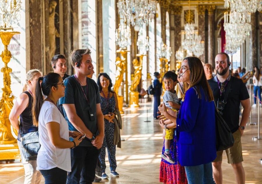From Paris: Versailles Palace and Gardens Guided Day Trip - Meeting at Saint-Lazare and getting to Versailles