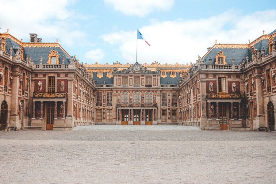 From Paris: Versailles Palace and Gardens Guided Experience - Two hours in the gardens with the guide