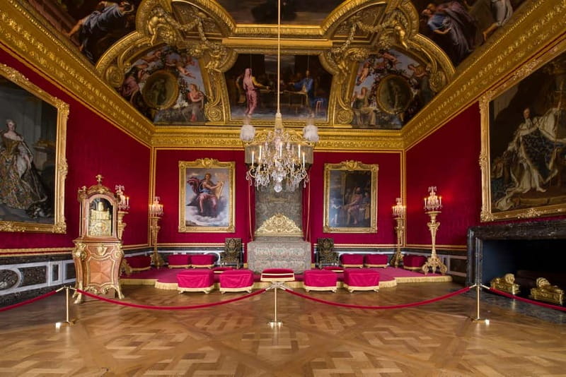 From Paris: Versailles Palace and Gardens with Transfer - Comfort, walking, and accessibility