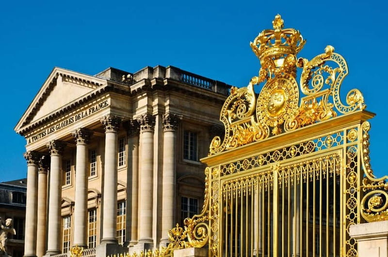 From Paris: Versailles Palace and Gardens with Transfer - Arriving at the Palace of Versailles