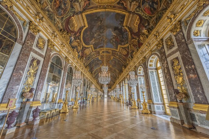 From Paris: Versailles Palace Guided Tour with Gardens Access - Price, group size, and what the $82.68 buys you