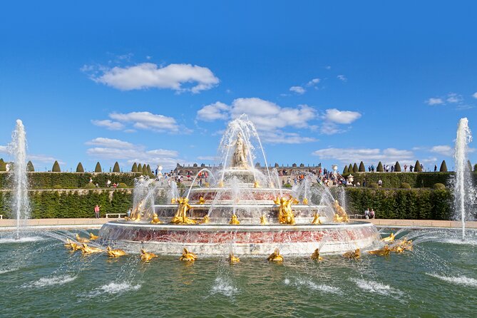 From Paris: Versailles Palace Guided Tour with Gardens Access - Who should book this tour?