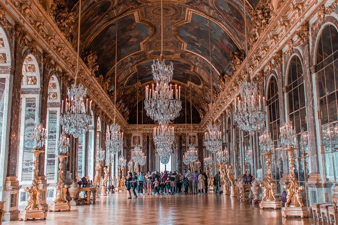 From Paris: Versailles Palace Live Tour with Gardens Access - Three hours among the formal gardens