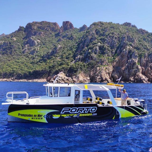 From Porto: Piana Creeks, Scandola on Family Boat - Leaving Porto beside the Calanches de Piana