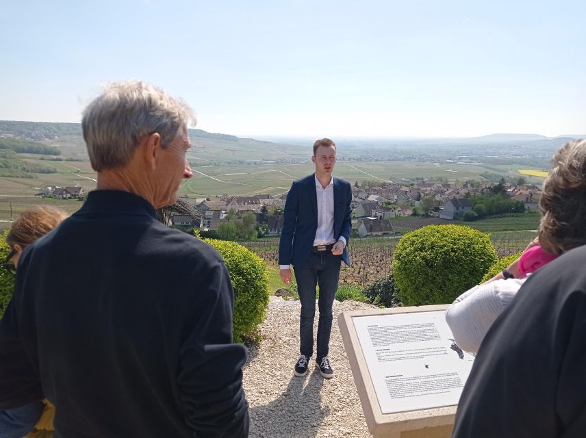 From Reims: Day Trip to Veuve Clicquot Family Grower & Lunch - Guides make or break the day