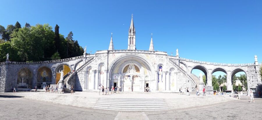 From San Sebastian: Lourdes Private Full-Day Tour - Starting at your San Sebastian hotel