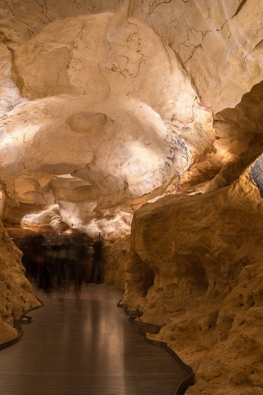 From Sarlat-la-Canéda: Lascaux IV and Cave Art Full-Day Tour - Why this Dordogne day works so well