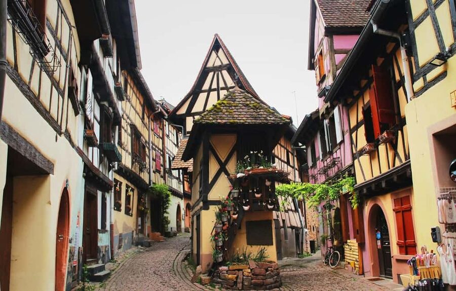 From Strasbourg: Castle, Riquewihr & Colmar Private DayTrip - Christmas markets or a warmer-season visit?