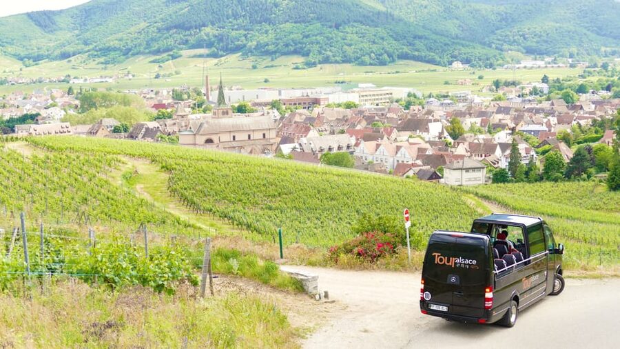 From Strasbourg: Medieval Villages & Wine Tasting Day Trip - Riquewihr: the main lunch and walking stop