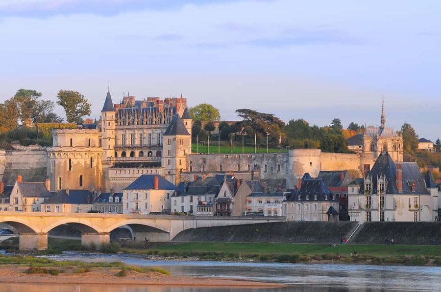 From Tours/Amboise: Chenonceau & Chambord Chateaux Day Trip - Should you book this $199 Loire Valley tour?