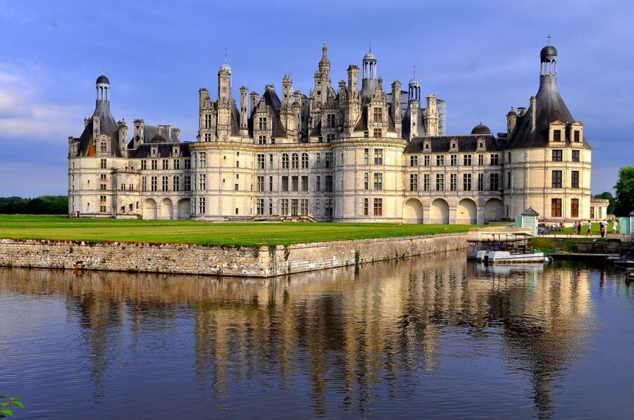 From Tours: Chenonceau and Chambord Castles Guided Tour - Chenonceau: the château built across the river