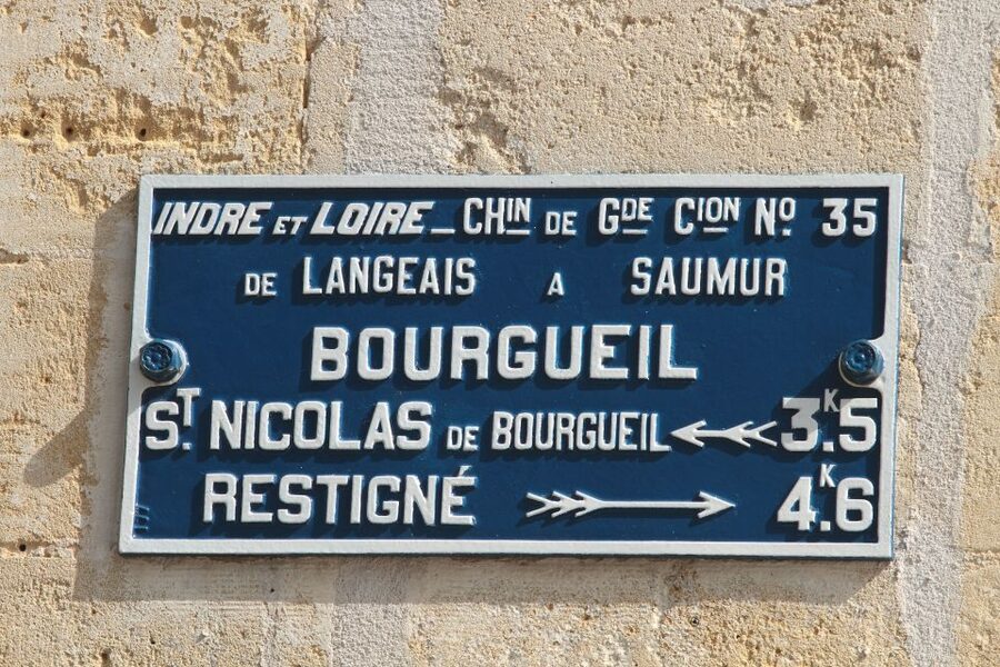 From Tours: Loire Valley Wineries Day Trip with Tastings - Who should book this experience?
