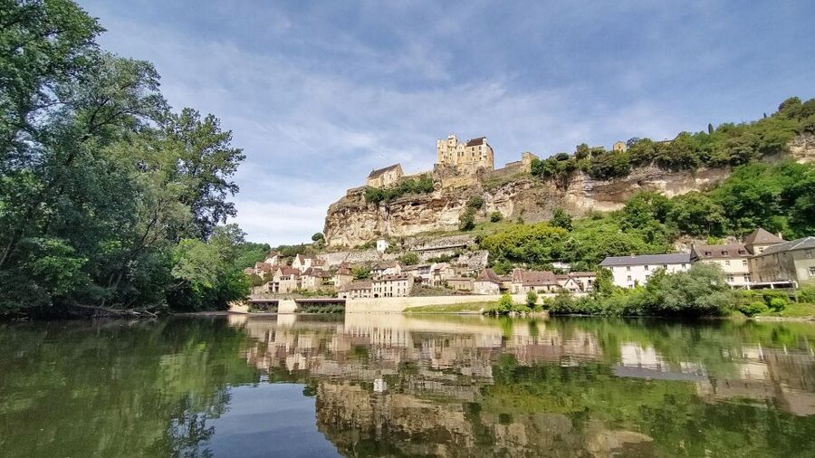 From Vitrac: Dordogne River Canoe Rental - What the $34 price really covers