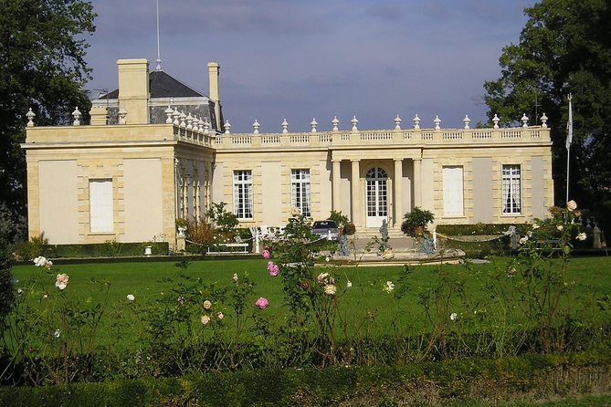 Full-day Saint-Emilion: Village, Undergrounds and Châteaux - The bilingual group and the pace of the day