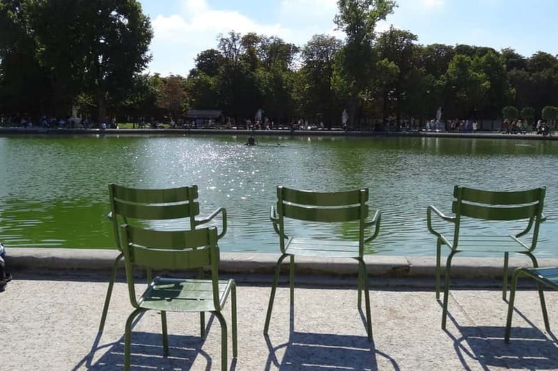 German private Walking Tour through Montmartre & Passages - From Montmartre to the Grands Boulevards