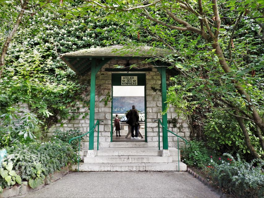 Giverny: Monet’s House and Gardens Skip-the-Line Tour - Key points to know before you book