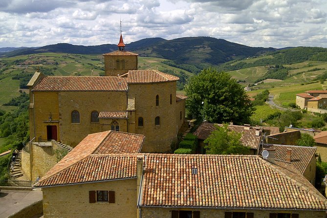 Golden stones Beaujolais Wine Tour with Tastings from Lyon - Saint-Laurent-d’Oingt and the first wine lesson