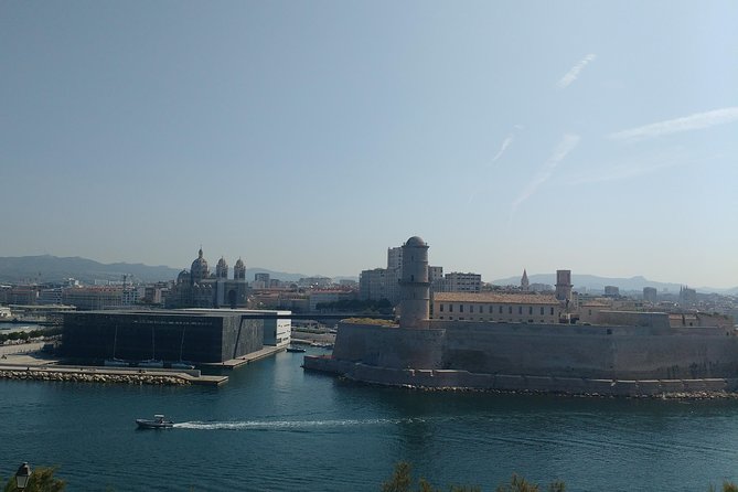 Guided Tour in Marseille: Vieux Port & Old City - The walking effort, stairs, and pace