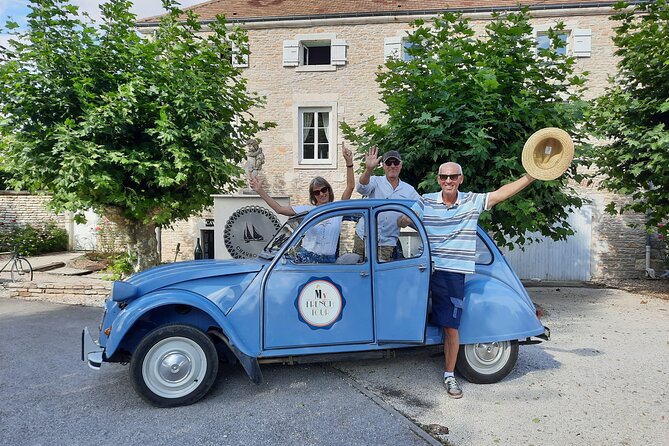Half-day guided tour on the Burgundy wine Route in a classic car - Setting out from Beaune in a little French classic