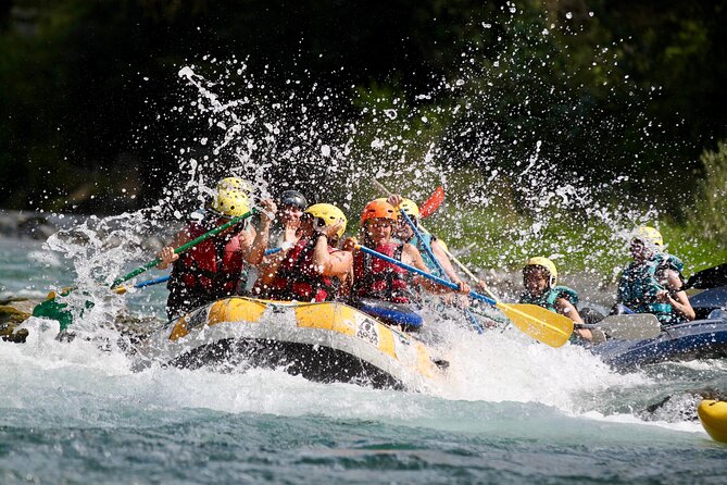 Half-day sailing on the Gave de Pau - Choosing the right boat for your group
