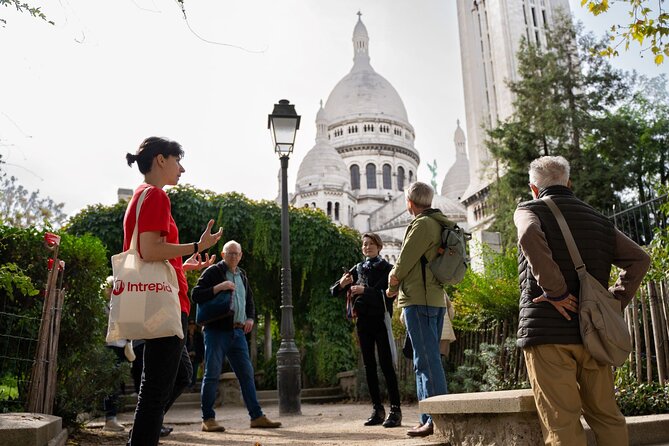 Hidden Montmartre: Paris' Secret Streets Walking Tour - Montmartre’s vineyard and the tale of Lolo