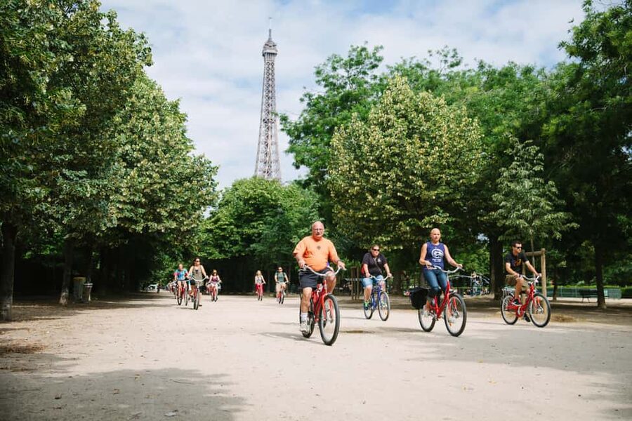Highlights of Paris Bike Tour in English or Dutch - Place de la Concorde and the grand Paris axis