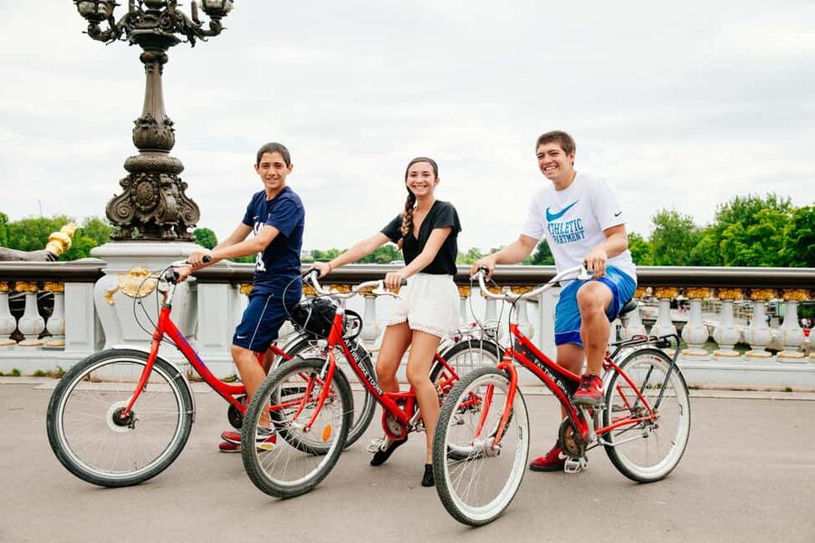 Highlights of Paris Bike Tour in English or Dutch - What the three-hour pace feels like