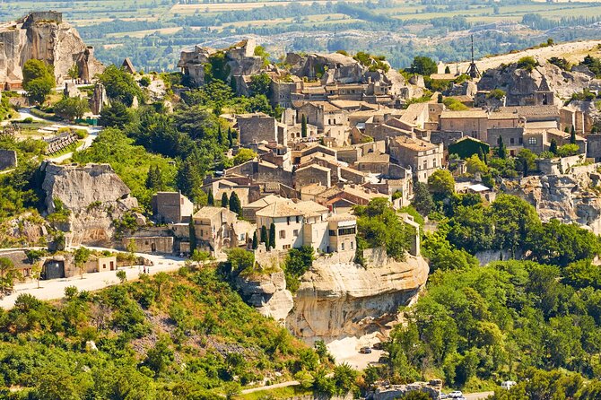 Highlights of Provence in one day - Roussillon, where the village turns red and gold