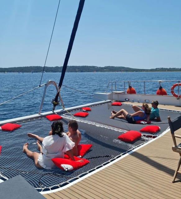 Hyères, Brégançon & Porquerolles : Full-Day cruise with Meal - The first anchorage near Léoube Bay