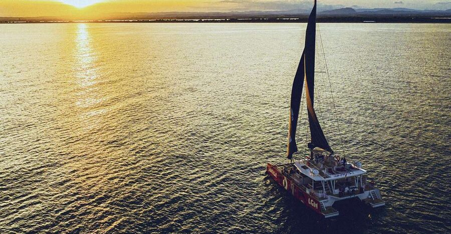 La Grande Motte: Camargue Sunset Catamaran Tour with a Drink - Watching the Camargue change color