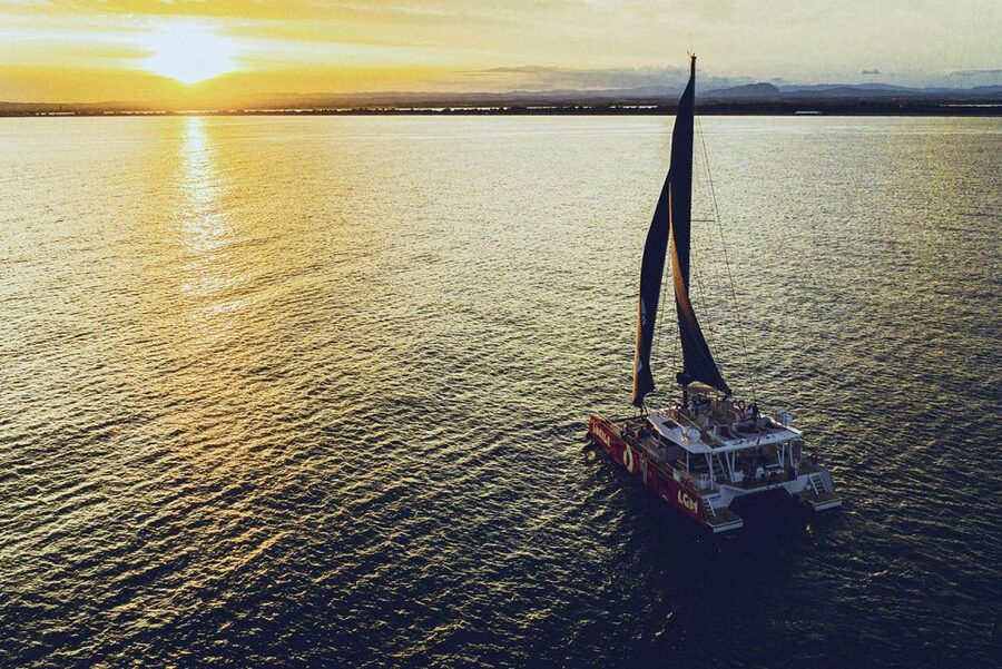 La Grande Motte: Camargue Sunset Catamaran Tour with a Drink - Settling in with a cocktail and tapenade