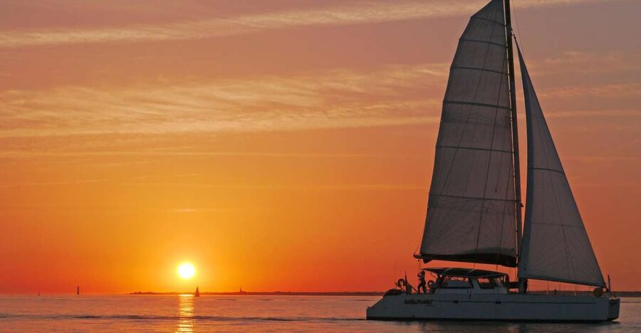 La Rochelle: 2-Hour Sunset Sailing Cruise - Meeting the boat beside La Rochelle’s old harbor